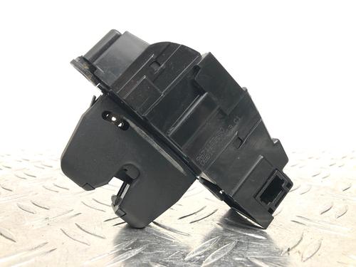 Used Tailgate lock PEUGEOT 308 I (4A_, 4C_) 1.4 16V (95 hp) 29035872