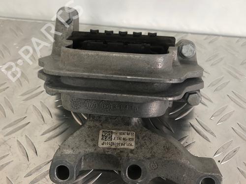 Used Engine mount SKODA FABIA III Estate (NJ5) 1.0 TSI (95 hp) 29037847