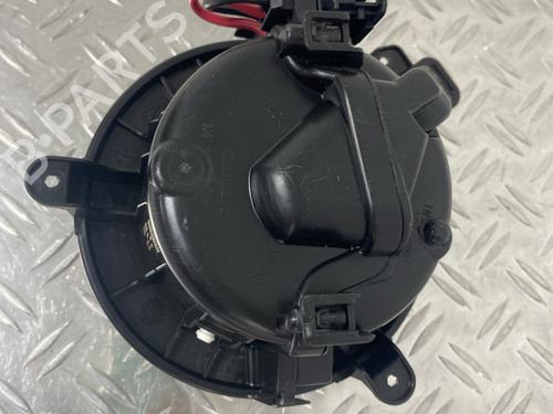 Heater blower motor SEAT IBIZA V (KJ1, KJG) 1.0 TSI | BP29036197M62 