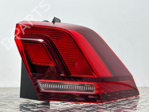 Højre baglygte VW TIGUAN (AD1, AX1) 1.4 TSI (150 hp) 33121252