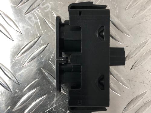 Warning switch RENAULT MEGANE III Grandtour (KZ0/1) 1.5 dCi (KZ1M, KZ1W, KZ0R) | BP29035504I22