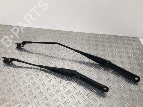 Front windshield wiper arm FORD FIESTA VI (CB1, CCN) 1.25 | BP29032577C143 