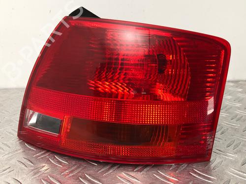 Højre baglygte AUDI A4 B7 (8EC) 2.0 TDI (136 hp) 29033734