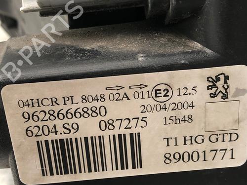 Venstre forlygte PEUGEOT 206 CC (2D) 1.6 16V (2DNFUF, 2DNFUR) | BP29037310C28 