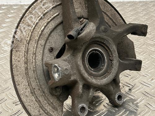 Used Right rear steering knuckle Right rear steering knuckle JAGUAR S-TYPE II (X200) 2.7 D (207 hp) 36502308 36502308