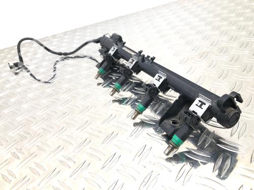 Used Injection rail FORD FOCUS II (DA_, HCP, DP) 1.4 (80 hp) 30640812