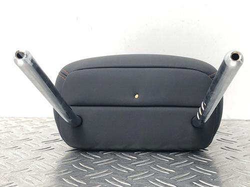 Headrest PEUGEOT 2008 I (CU_) 1.2 THP 110 / PureTech 110 | BP29036592I31 