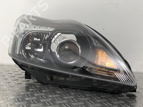 Used Right headlight FORD FOCUS II Turnier (DA_, FFS, DS) 1.6 LPG (115 hp) 29034531
