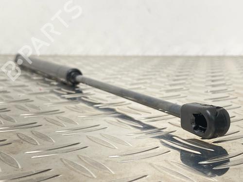 Ammortizzatore portellone posteriore MERCEDES-BENZ A-CLASS (W168) A 140 (168.031, 168.131) (82 hp) 31886543