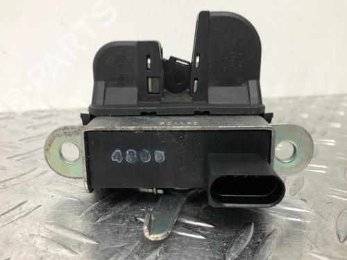 Used Tailgate lock VW GOLF V (1K1) 1.6 (102 hp) 29034503