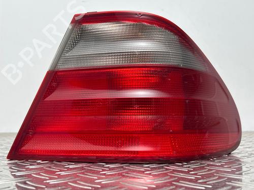 Used Right taillight Right taillight MERCEDES-BENZ CLK (C208) CLK 320 (208.365) (218 hp) 40501043 40501043