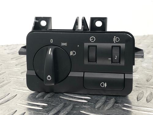 Used Headlight switch BMW 3 (E46) 320 d (150 hp) 29036996