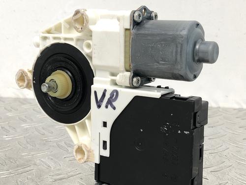 Rudehejsemotor forskærm højre VW GOLF V (1K1) 1.9 TDI (105 hp) 29037837