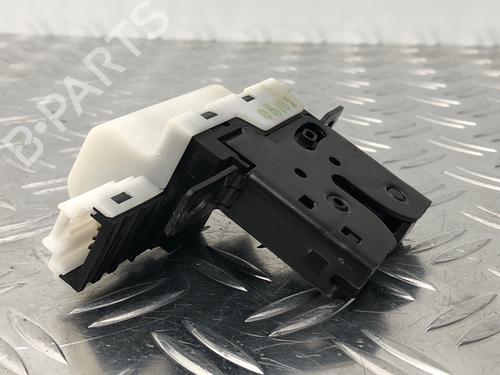 Used Tailgate lock RENAULT LAGUNA II Grandtour (KG0/1_) 1.8 16V (KG0J) (116 hp) 29032198