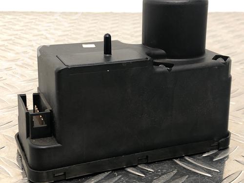 Used Central lock pump VW PASSAT B3/B4 Variant (3A5, 35I) 1.8 (90 hp) 32318084