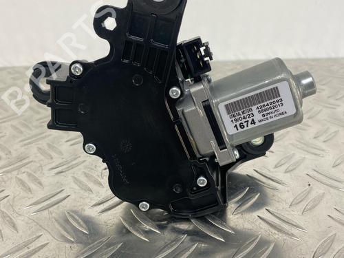 Used Rear wiper motor OPEL KARL (C16) 1.0 (73 hp) 29037578