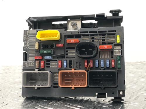 Used Fuse box PEUGEOT 308 I (4A_, 4C_) 1.6 HDi (112 hp) 29036410