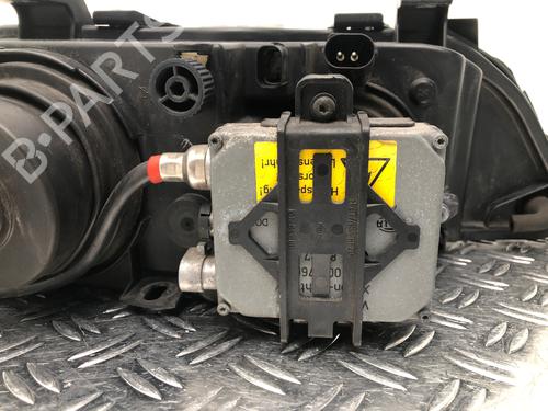 Left headlight BMW 5 (E39) 520 i | BP29031373C28 
