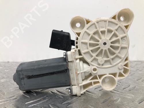 Right front window motor MERCEDES-BENZ C-CLASS Coupe (CL203) C 180 Kompressor (203.746) | BP29032431E20 