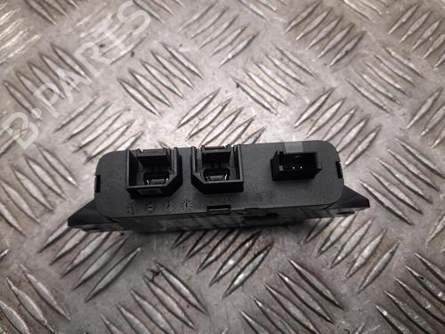 Electronic module IVECO DAILY VI Van 35S18, 35C18, 40C18, 50C18, 60C18, 65C18, 70C18 | BP37568100M83 - Image 2