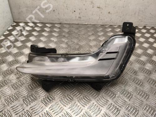 Used Left daytime light Left daytime light 39013105 39013105