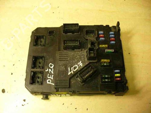 Used Fuse box PEUGEOT 407 (6D_) 2.0 HDi 135 (6DRHRH, 6DRHRE, 6DRHRG, 6DRHRJ) (136 hp) 28933220
