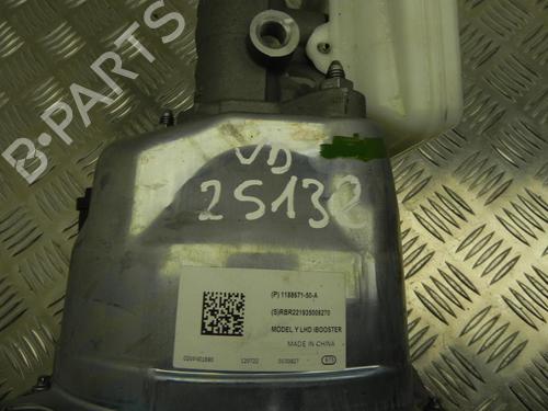 Brake master cylinder TESLA MODEL Y (5YJY) Long Range All-wheel Drive | BP37546370M77 - Image 5