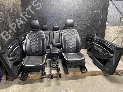 Used Seats set Seats set 37568293 37568293
