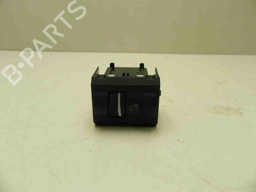 Used Switch SKODA YETI (5L) 1.2 TSI (105 hp) 28928263