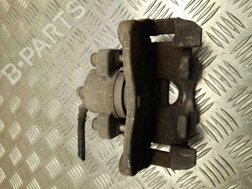 Venstre bremsekaliber foran TOYOTA YARIS (_P13_) 1.5 Hybrid (NHP130_) (101 hp) 28926295