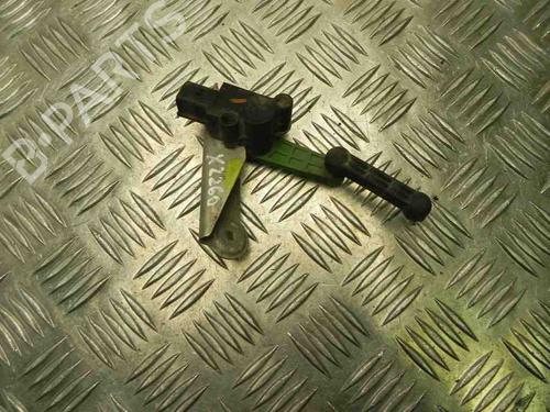 Used Electronic sensor TESLA MODEL S (5YJS) 85D AWD (525 hp) 28939573