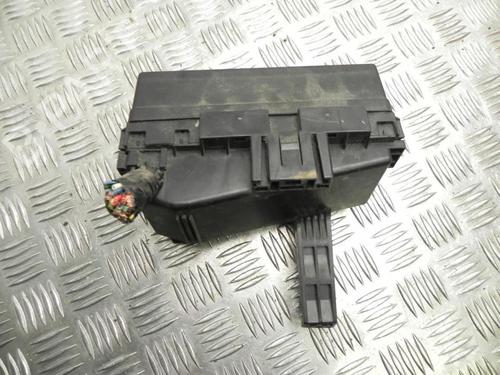 Used Fuse box Fuse box 37578810 37578810