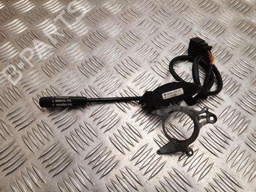 Used Steering wheel controls Steering wheel controls 37562315 37562315