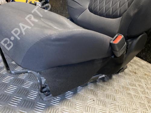 Right front seat TOYOTA COROLLA Saloon (_E21_) 1.8 VVTi Hybrid (ZWE211) | BP37557328C16 - Image 3