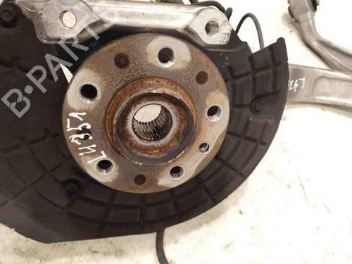 Left front steering knuckle MASERATI LEVANTE SUV (M161) 3.0 D Q4 | BP28924244M25 