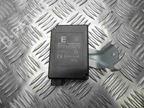 Used Electronic module TOYOTA YARIS (_P13_) 1.0 (KSP130_, KSP130) (69 hp) 28944296