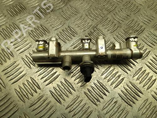 Used Injection rail Injection rail 37570821 37570821