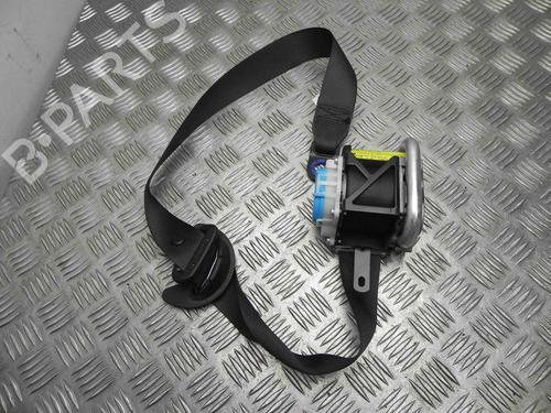 Used Front right seatbelt TOYOTA YARIS (_P13_) 1.3 (NSP130_, NSP130) (95 hp) 28915261