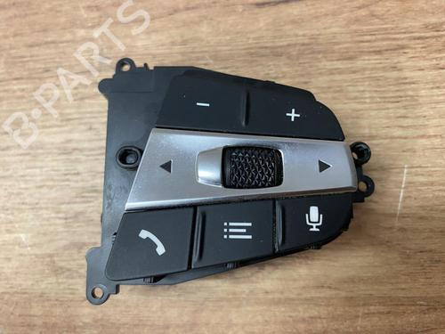 Used Steering wheel controls Steering wheel controls BMW 3 (G20, G80, G28) 320 i (184 hp) 39909704 39909704