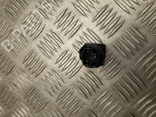 switch-jaguar-i-pace-x590-2018-37554796 main image