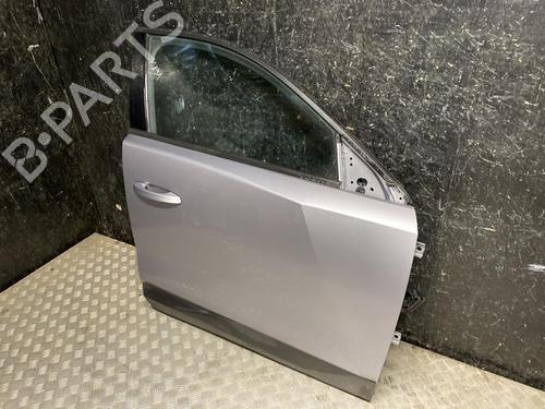 Used Right front door Right front door 37572861 37572861