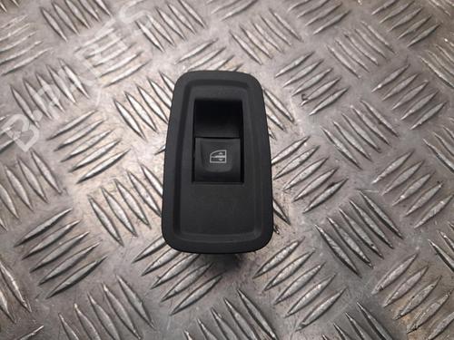 kombi-kontakt-stilkkontakt-renault-kangoo-iii-mpv-2021-37569834 main image