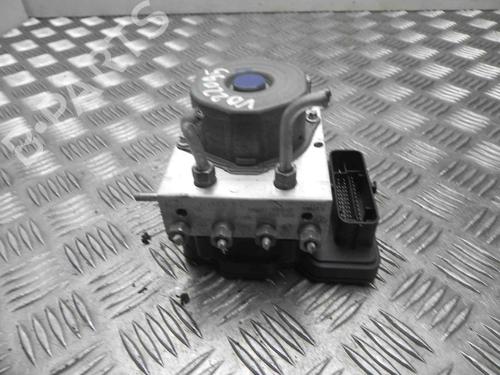 Used ABS pump RENAULT CAPTUR I (J5_, H5_) 0.9 TCe 90 (90 hp) 28919217