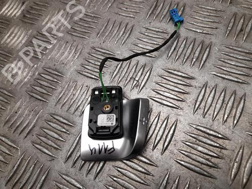 Used Steering wheel controls Steering wheel controls 37568334 37568334