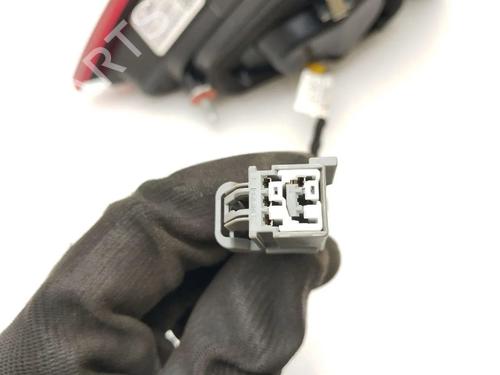 Right taillight MASERATI LEVANTE SUV (M161) 3.0 Q4 | BP28924642C35