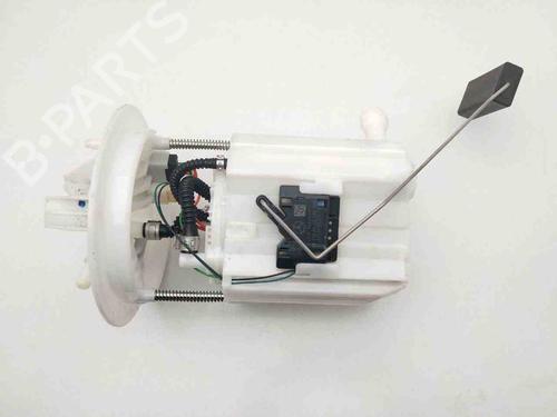 Used Fuel pump MERCEDES-BENZ GL-CLASS (X166) GL 450 4-matic (367 hp) 28920263