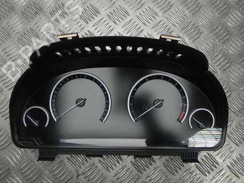 Used Instrument cluster BMW 5 (F10) 530 i (272 hp) 28944859