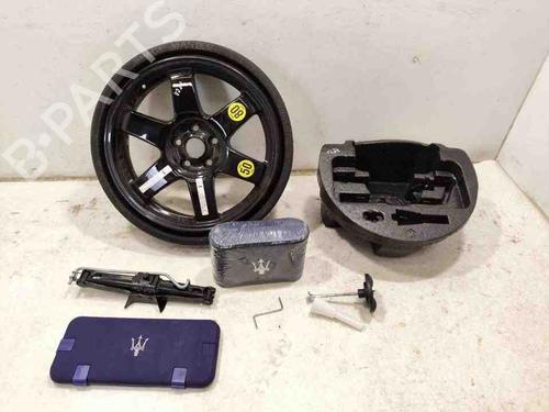 Used Jack Kit MASERATI QUATTROPORTE VI 3.0 S (411 hp) 28929046