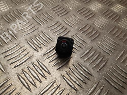camera-audi-q4-e-tron-suv-f4b-2020-37562806 main image