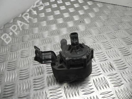 Used Auxiliary water pump Auxiliary water pump TESLA MODEL S (5YJS) 70D AWD (334 hp) 28946875 28946875